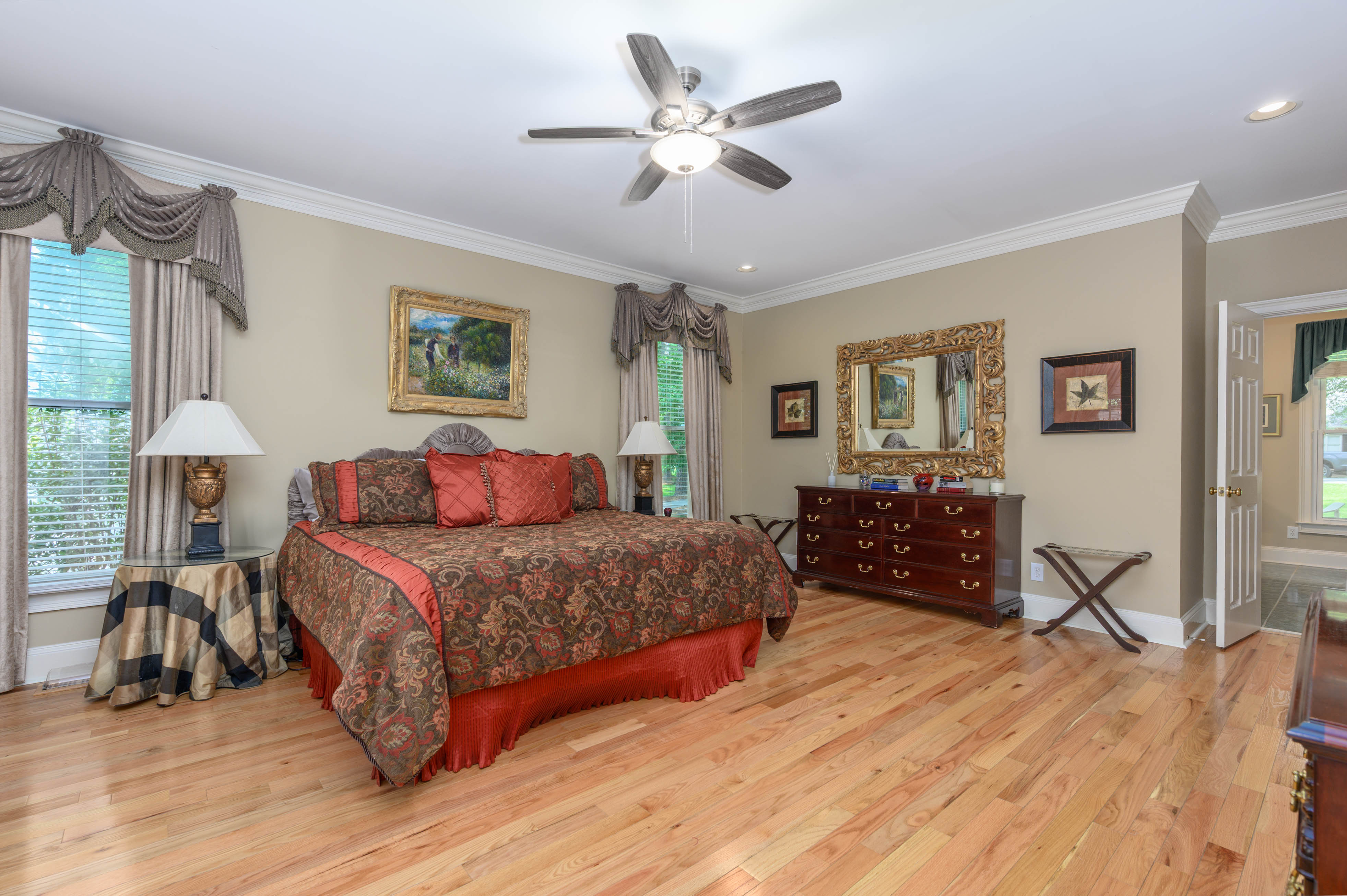 1811 Snug Harbor Drive image 21